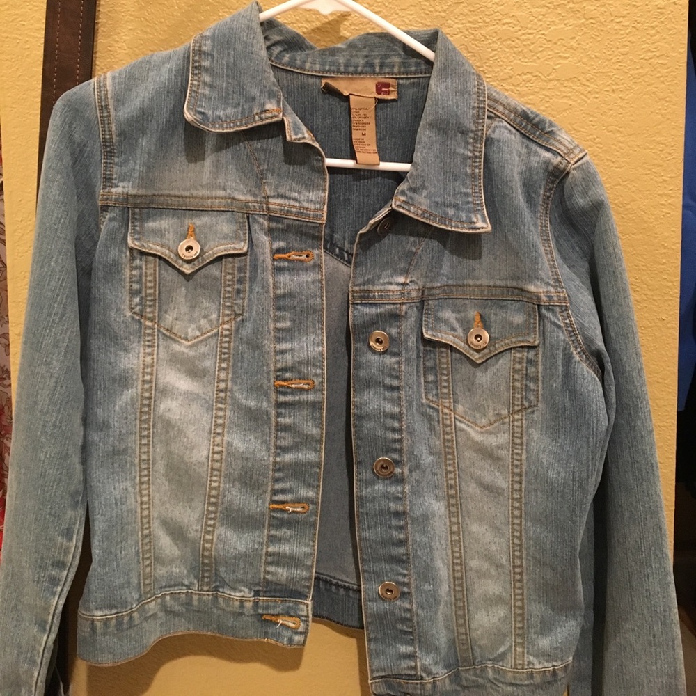 Jean jacket. Medium